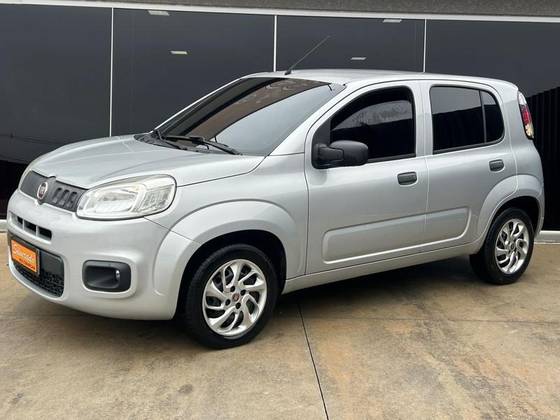 FIAT UNO 1.0 EVO ATTRACTIVE 8V FLEX 4P MANUAL FIAT UNO 1.0 EVO ATTRACTIVE 8V FLEX 4P MANUAL